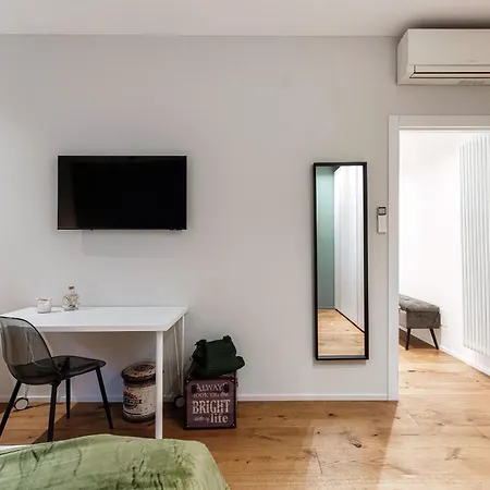 Hidden - By Myhomeincomo * Como