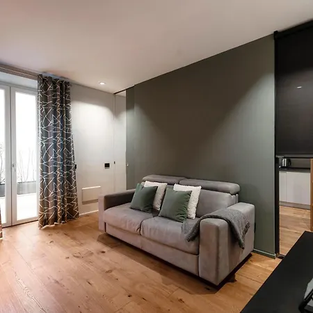 Hidden - By Myhomeincomo Apartment Como