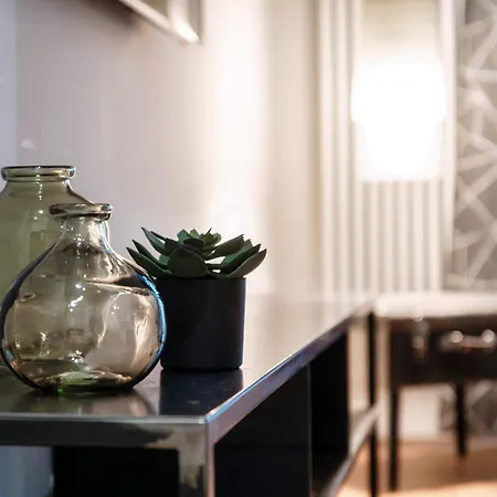 Hidden - By Myhomeincomo Apartment *