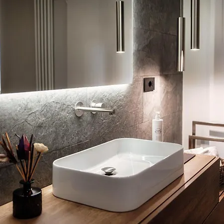 Apartment Hidden - By Myhomeincomo