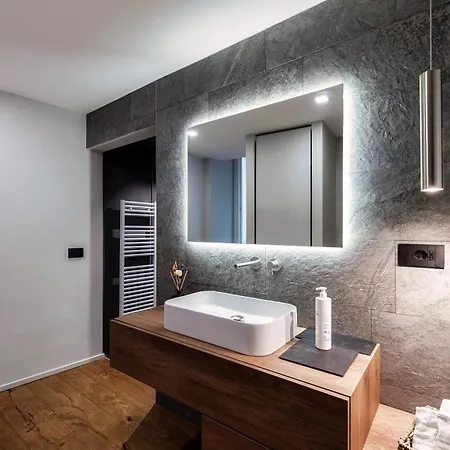 Hidden - By Myhomeincomo Apartment *