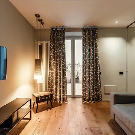 Hidden - By Myhomeincomo Apartment