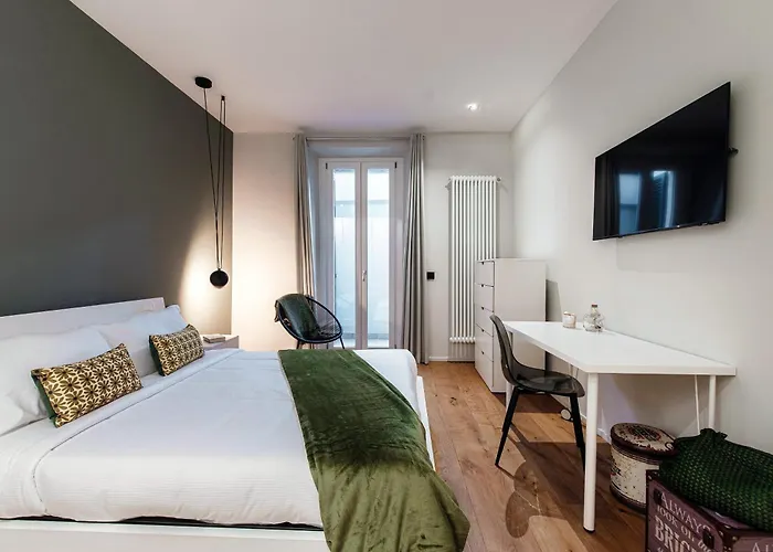 Apartment Hidden - By Myhomeincomo