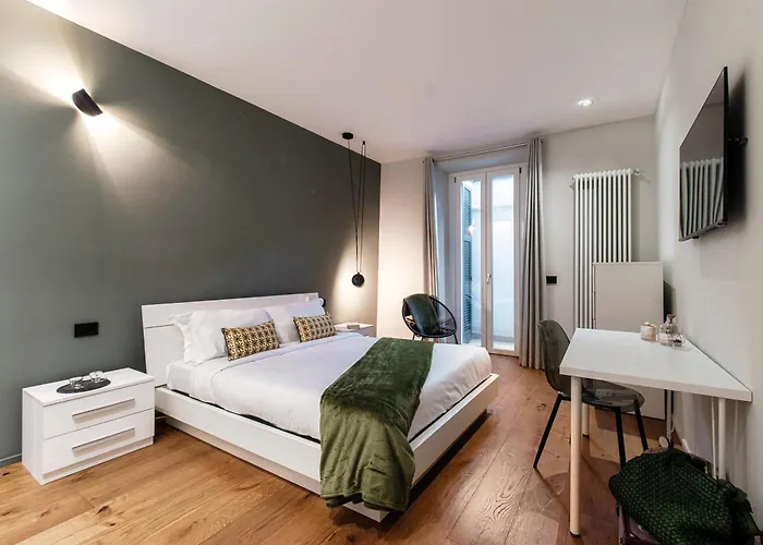 Hidden - By Myhomeincomo Apartment Como
