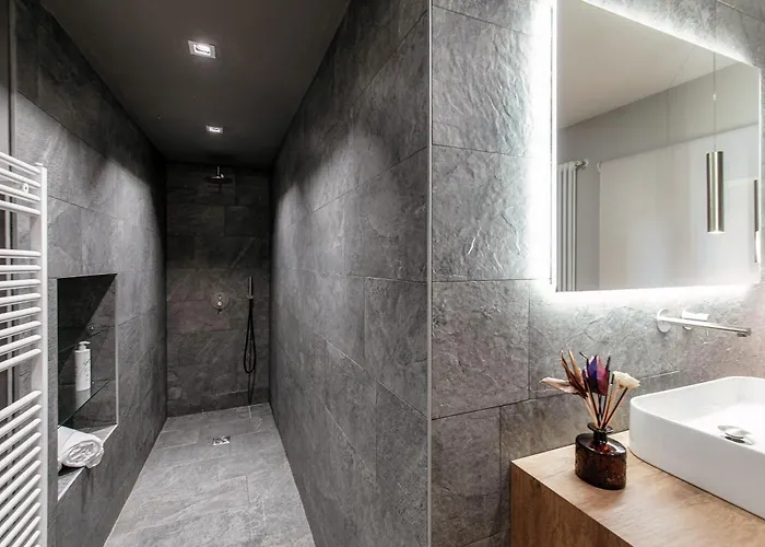 Apartment Hidden - By Myhomeincomo Como