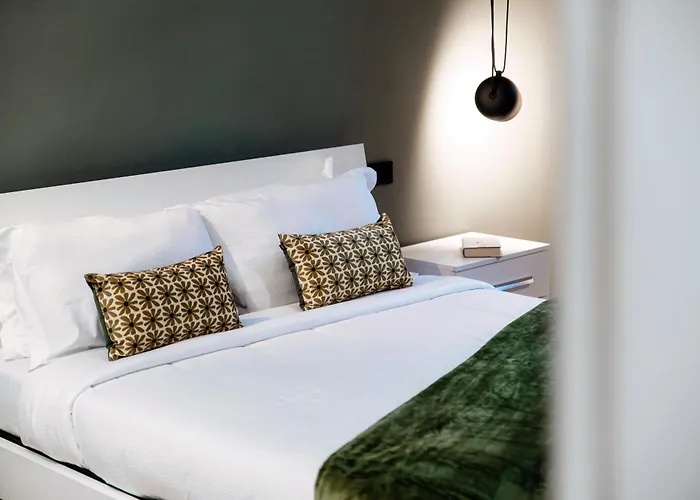 Hidden - By Myhomeincomo דירה קומו