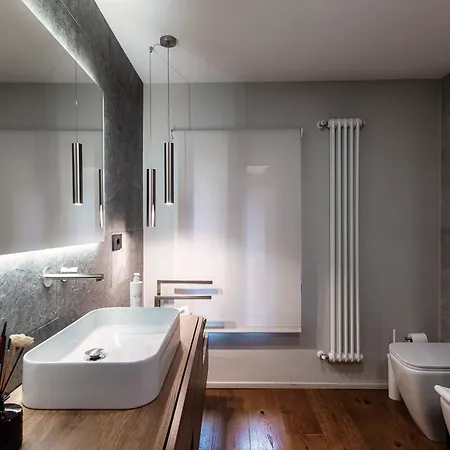 아파트 Hidden - By Myhomeincomo *