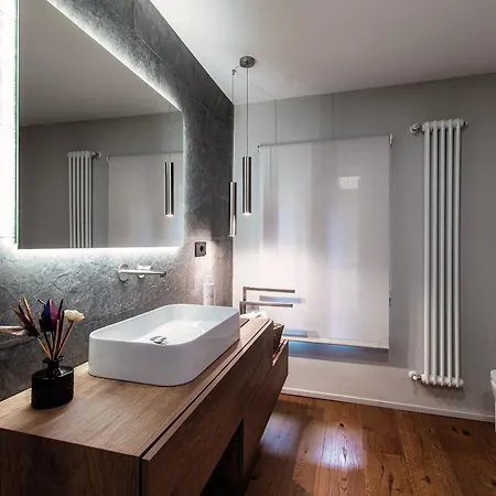 Hidden - By Myhomeincomo 코모